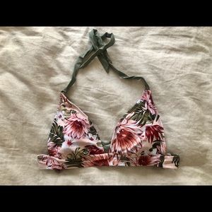 NWOT Floral print swim bikini top
